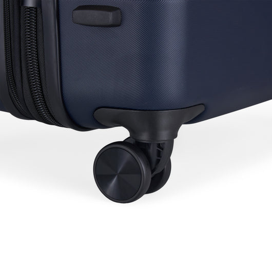 Valise cabine Bugatti Wellington avec 8 roues 360° et finitions vegan leather