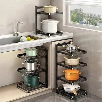Étagère cuisine noire robuste pour ranger cocottes et poêles.

Organisation parfaite des casseroles dans l'étagère SmartCook™.

Détail du système de clips pour une hauteur réglable sur l'étagère.

Close-up sur la structure en acier inoxydable du range cocotte.

Étagère de cuisine remplie de divers ustensiles, wok et couvercles.

Fonctionnement du système à clipser pour ajuster les niveaux.

Étagère de rangement intégrée dans un placard de cuisine organisé.

Comparaison avant/après montrant le gain de place 
