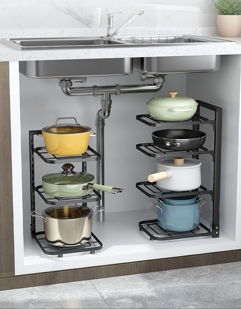 Étagère cuisine noire robuste pour ranger cocottes et poêles.

Organisation parfaite des casseroles dans l'étagère SmartCook™.

Détail du système de clips pour une hauteur réglable sur l'étagère.

Close-up sur la structure en acier inoxydable du range cocotte.

Étagère de cuisine remplie de divers ustensiles, wok et couvercles.

Fonctionnement du système à clipser pour ajuster les niveaux.

Étagère de rangement intégrée dans un placard de cuisine organisé.

Comparaison avant/après montrant le gain de place 