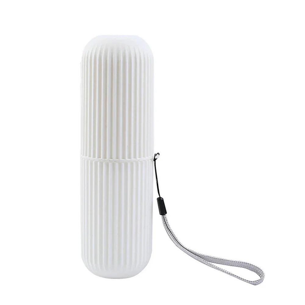 Etui brosse a dents de voyage CleanBox, boite portable en PP alimentaire pour brosse a dents et dentifrice, design compact leger avec gobelet integre. Accessoire hygiene pour voyage, camping, sac a dos, rangement salle de bain. Etui brosse a dents homme femme, anti-poussiere, 4 couleurs, ideal pour organiser son kit de toilette en deplacement