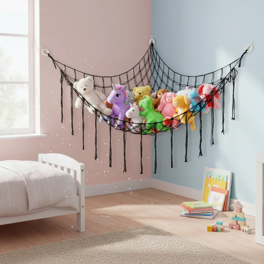 rangement peluche suspendu, filet de rangement pour peluches, hamac de rangement pour jouets, filet de peluches pour chambre d’enfant, rangement mural pour peluches, filet suspendu pour peluches et doudous, hamac pour peluches grande capacité, rangement d’angle pour jouets, organisateur de peluches en macramé, filet de rangement bohème pour jouets, rangement décoratif pour peluches, hamac mural pour jouets d’enfant, filet suspendu design pour peluches, sac de rangement pour doudous, rangement en filet pour 