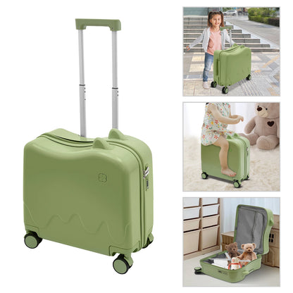 Valise enfant à roulettes cabine 8 pouces grande capacité 37L, conçue pour les enfants de 3 à 6 ans, avec structure robuste en ABS et PVC, roues universelles silencieuses, verrou à code intégré, poignée antidérapante et tige de traction réglable. Valise enfant légère et résistante, compatible avion, dotée de compartiments intérieurs organisés, coins arrondis pour plus de sécurité, supportant jusqu’à 60 kg et permettant à l’enfant de s’asseoir et rouler. Valise enfant design ludique et premium, idéale pour v