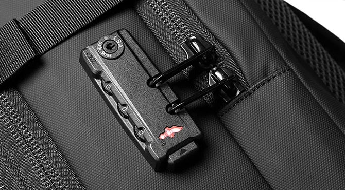 Sac a dos compression sous vide AirVault rangementchic ideal pour voyage cabine avion