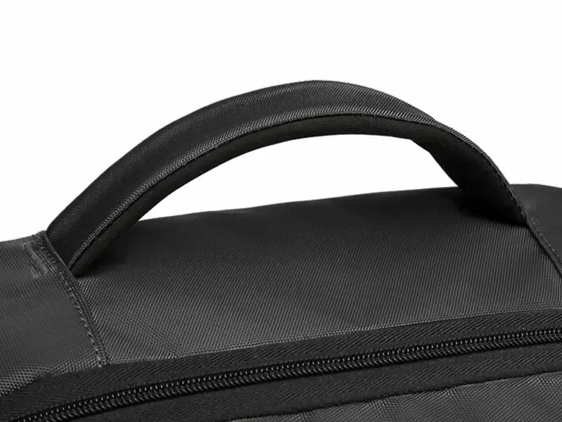 Le sac a dos de voyage | AeroCabin™ est le compagnon parfait pour voyager sereinement. Compatible bagage cabine (55×35×20 cm, 38L), imperméable, léger (1,11 kg) et accepté par plus de 100 compagnies aériennes, il vous accompagne partout : week-ends, affaires, city-trips ou vols low-cost. Son design convertible sac à main / sac à dos, ses compartiments intelligents, sa poche PC et son polyester 900D en font un modèle robuste, pratique et conçu pour la mobilité moderne