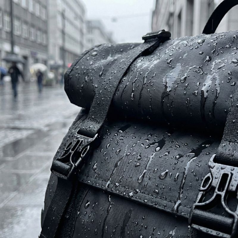 sac a dos roll top grande capacite 40 litres avec poches laterales bouteille