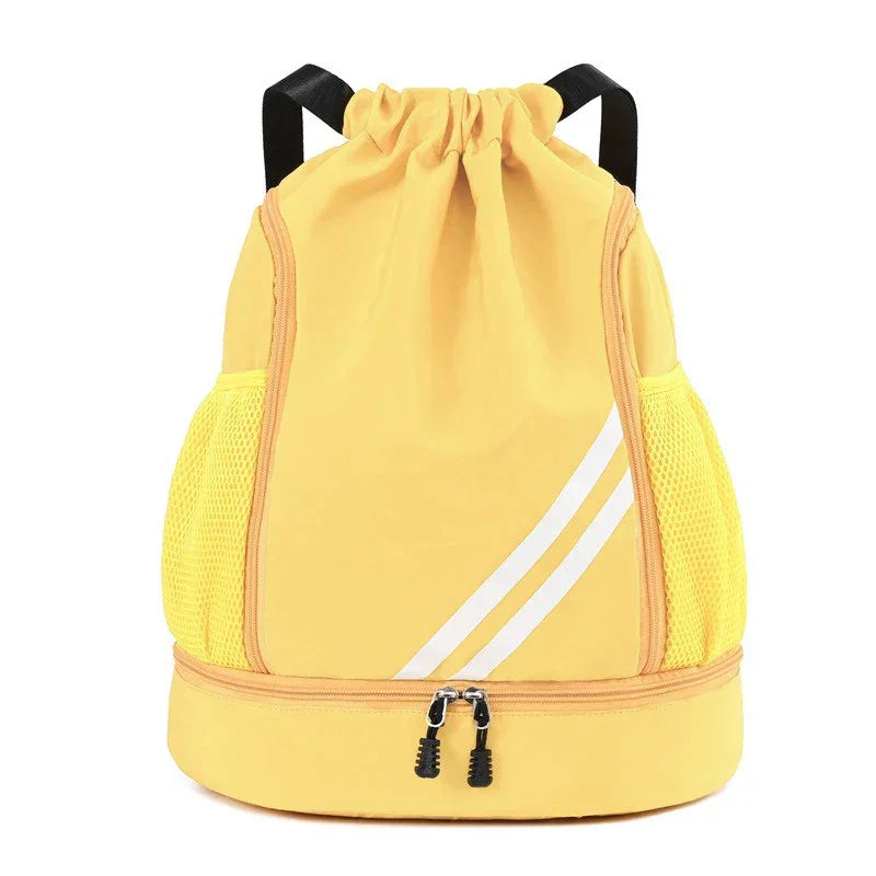 Le sac de sport femme ÉtancPro polyvalent pour fitness et basketball, idéal pour activités quotidiennes et sports collectifs, est un sac à dos sport femme ÉtancPro en térylène imperméable résistant à l'eau pour séances d'entraînement intenses, compact avec capacité inférieure à 20L parfait pour essentials sans encombrement, unisexe au design moderne élégant pour femmes et hommes actifs, polyvalent pour activités de plein air comme randonnée et escalade, résistant à l'eau et à l'usure pour durabilité optimal