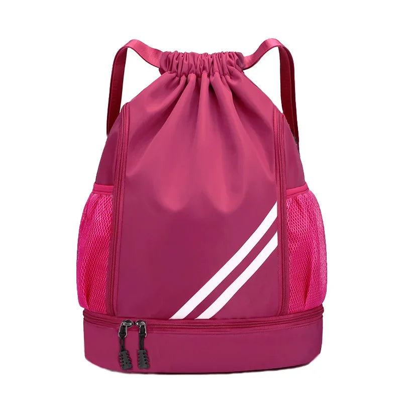 Le sac de sport femme ÉtancPro polyvalent pour fitness et basketball, idéal pour activités quotidiennes et sports collectifs, est un sac à dos sport femme ÉtancPro en térylène imperméable résistant à l'eau pour séances d'entraînement intenses, compact avec capacité inférieure à 20L parfait pour essentials sans encombrement, unisexe au design moderne élégant pour femmes et hommes actifs, polyvalent pour activités de plein air comme randonnée et escalade, résistant à l'eau et à l'usure pour durabilité optimal
