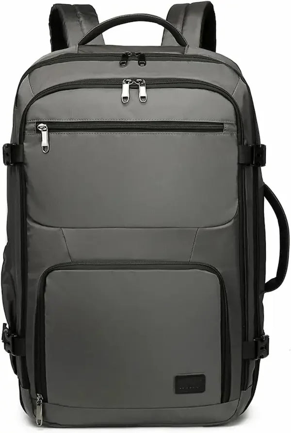 Le sac a dos de voyage | AeroCabin™ est le compagnon parfait pour voyager sereinement. Compatible bagage cabine (55×35×20 cm, 38L), imperméable, léger (1,11 kg) et accepté par plus de 100 compagnies aériennes, il vous accompagne partout : week-ends, affaires, city-trips ou vols low-cost. Son design convertible sac à main / sac à dos, ses compartiments intelligents, sa poche PC et son polyester 900D en font un modèle robuste, pratique et conçu pour la mobilité moderne