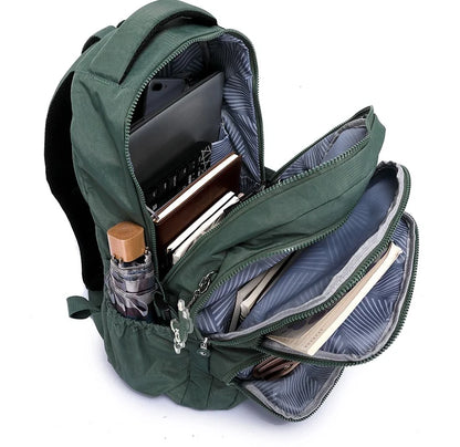 sac à dos voyage femme léger et résistant à l’eau City Élégance, idéal pour déplacements urbains quotidiens