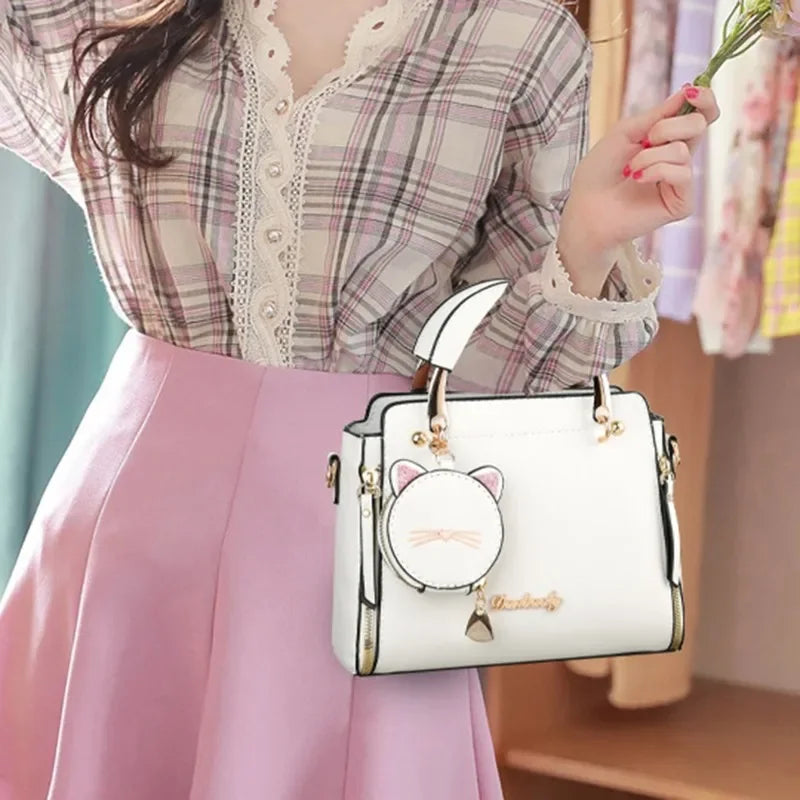 Découvrez le sac à main bandoulière femme élégant et pratique pour quotidien actif, idéal comme sac à main bandoulière femme petit format 24x18x10 cm en cuir PU premium résistant pour sorties bureau ou soirées habillées, ce sac à main bandoulière femme avec bandoulière réglable confortable évite encombrement mains libres pour mouvements fluides, parfait pour sac à main bandoulière femme minimaliste carré chic disponible en couleurs tendance comme sac à main bandoulière femme noir intemporel ou rose poudré f