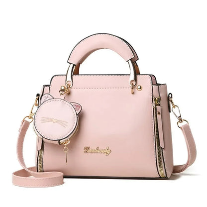 Découvrez le sac à main bandoulière femme élégant et pratique pour quotidien actif, idéal comme sac à main bandoulière femme petit format 24x18x10 cm en cuir PU premium résistant pour sorties bureau ou soirées habillées, ce sac à main bandoulière femme avec bandoulière réglable confortable évite encombrement mains libres pour mouvements fluides, parfait pour sac à main bandoulière femme minimaliste carré chic disponible en couleurs tendance comme sac à main bandoulière femme noir intemporel ou rose poudré f