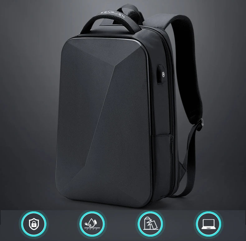 Détail des fermetures éclair dissimulées et du cadenas TSA du sac-a-dos-antivol-nomad-shield sur fond neutre.