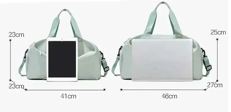 Découvrez le sac de sport femme MultiPro™, l'accessoire idéal pour les femmes actives cherchant un sac de sport femme avec compartiment étanche pour séparer vêtements secs et humides, un sac de sport femme polyvalent pour piscine yoga et bureau, un sac de sport femme durable en nylon résistant à l'eau et à l'usure, un sac de sport femme éco-responsable fabriqué avec matériaux durables, un sac de sport femme adaptable en deux tailles petit et grand pour entraînements intensifs ou week-ends improvisés, un sac