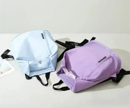 Sac de sport femme FlowBag vu de face

Intérieur spacieux du sac de sport femme FlowBag

Compartiment chaussures du FlowBag femme

FlowBag sac de sport pour yoga et fitness

FlowBag sac de sport étanche pour piscine

FlowBag sac week-end femme élégant

FlowBag sac de sport pour voyage cabine

FlowBag avec bandoulière réglable confortable

FlowBag design chic et moderne pour femme

Détails techniques du sac de sport FlowBag