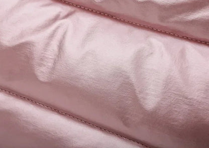 Découvrez le sac de sport femme ImperFit™, l'accessoire parfait pour les femmes actives cherchant un sac de sport femme imperméable en nylon Oxford haute densité déperlant anti-usure et respirant, un sac de sport femme grande capacité 36-55L modulable pour fitness yoga piscine ou voyage week-end, un sac de sport femme avec compartiment chaussures ventilé pour séparer linge propre et affaires mouillées, un sac de sport femme porte-tapis yoga intégré idéal pour séances pilates ou yoga femme imperméable