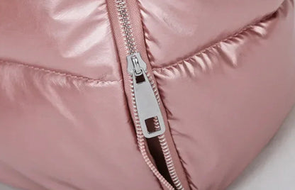 Découvrez le sac de sport femme ImperFit™, l'accessoire parfait pour les femmes actives cherchant un sac de sport femme imperméable en nylon Oxford haute densité déperlant anti-usure et respirant, un sac de sport femme grande capacité 36-55L modulable pour fitness yoga piscine ou voyage week-end, un sac de sport femme avec compartiment chaussures ventilé pour séparer linge propre et affaires mouillées, un sac de sport femme porte-tapis yoga intégré idéal pour séances pilates ou yoga femme imperméable