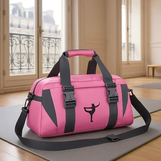 Le sac de sport femme Zenova imperméable pour yoga et fitness offre une capacité de 20-35L idéale pour transporter tenues et accessoires, avec un compartiment chaussures séparé parfait pour voyage cabine et activités quotidiennes, fabriqué en nylon Oxford résistant à l'humidité pour piscine et fitness, ergonomique avec bretelles ajustables pour un confort optimal sans douleur d'épaule, doté d'une organisation optimale pour tapis, gourde et vêtements, léger et durable adapté aux week-ends actifs et déplaceme