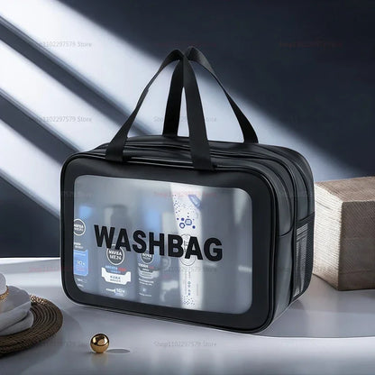 Découvrez la trousse de maquillage transparente DualClear™, l'accessoire essentiel pour les femmes modernes et maquilleurs professionnels à la recherche d'une trousse de maquillage transparente avec séparation sèche et humide intelligente pour protéger produits cosmétiques des éclaboussures, une trousse de maquillage transparente design élégant haute visibilité pour localiser essentiels beauté en un clin d'œil sans fouiller, une trousse de maquillage transparente grande capacité pour pinceaux palettes soins